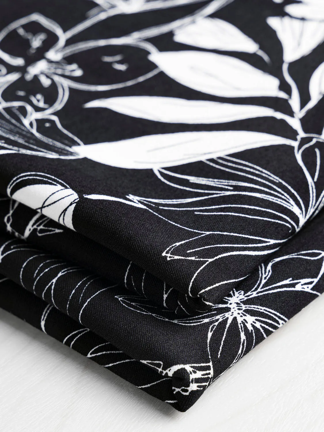 Floral Print Stretch Viscose Twill Deadstock - White   Black