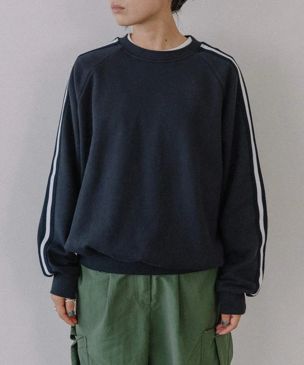 line sweat tops