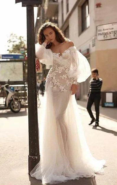 Mermaid Scoop Boho Long Puff Sleeve Wedding Dress